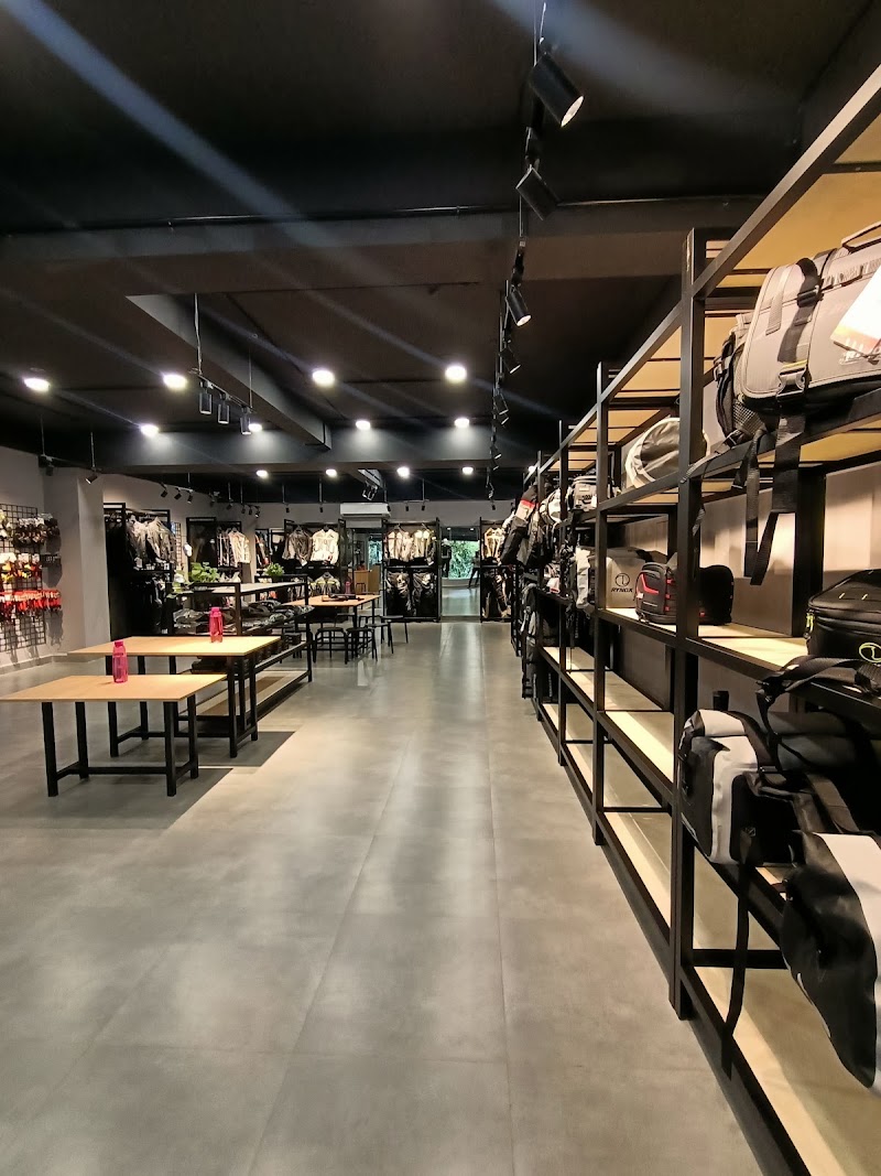 Rynox Exclusive Store - HSR Bengaluru - Rynox Exclusive Store - HSR Bengaluru No. 645, Ground Floor, Zeal square, 12th cross, 27th Main Rd, behind cafe coffee day, 1st Sector, HSR Layout, Bengaluru, Karnataka 560102, India