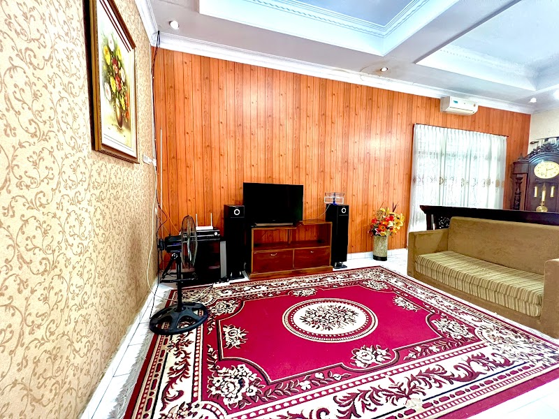 Happy Ayu Guesthouse Malioboro - Happy Ayu Guesthouse Malioboro Jl. Ki Mangunsarkoro No.57, Gunungketur, Pakualaman, Kota Yogyakarta, Daerah Istimewa Yogyakarta 55166, Indonesia
