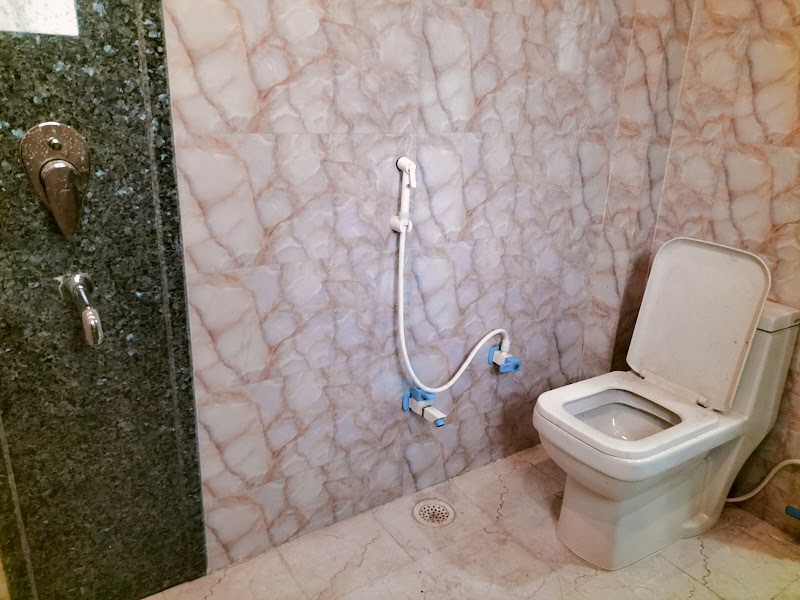 Pg for Girls only - Pg for Girls only Second floor, Laxmi apartment, F 1, near Yadav parathy walay, Rasoolpur Nawada, Industrial Area, Sector 62, Noida, Uttar Pradesh 201309, India