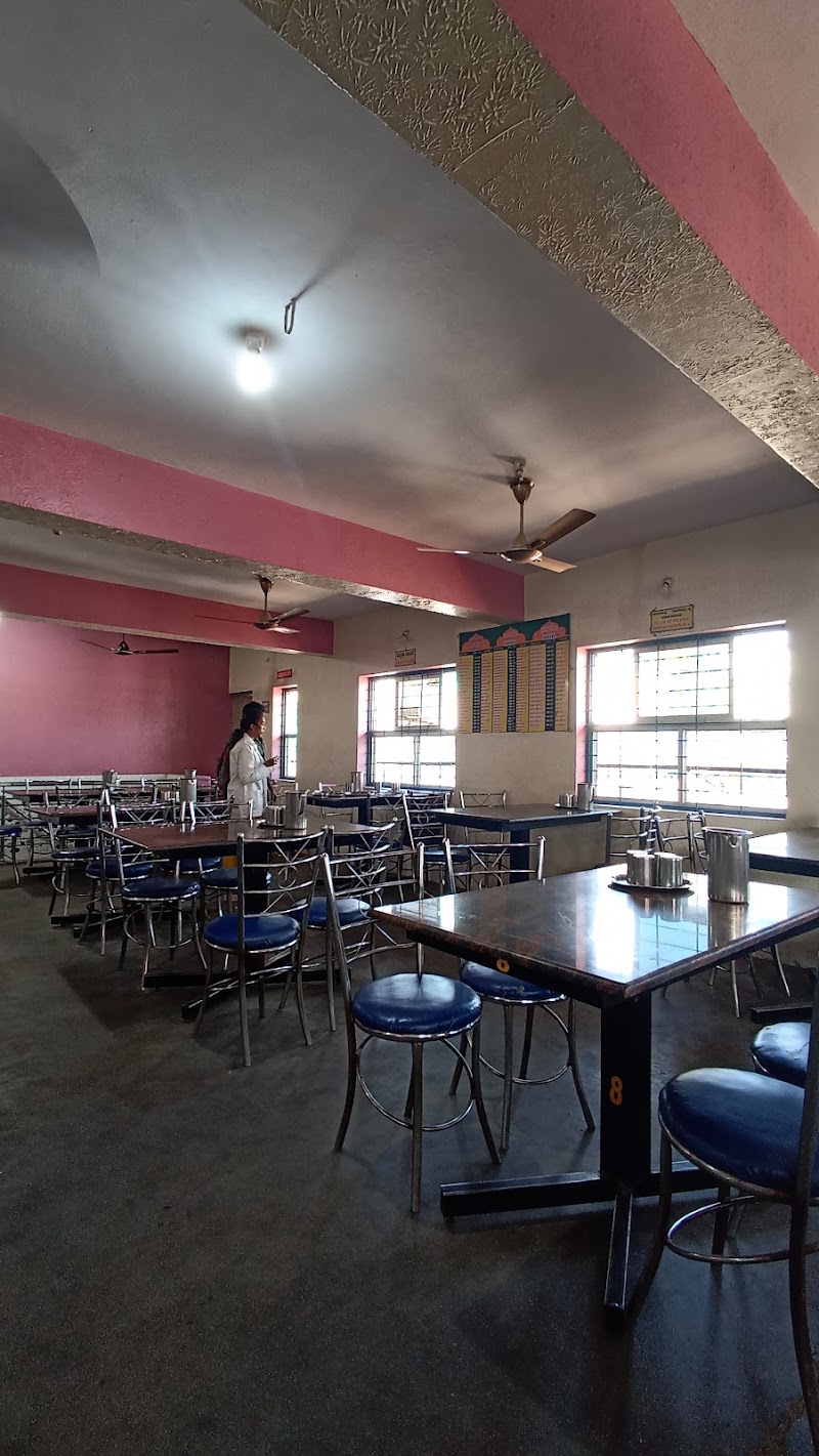 Khwaja Hotel Family Restaurant - Khwaja Hotel Family Restaurant Sawday Rd, Kailasapuram, Mandi Mohalla, Mysuru, Karnataka 570001, India