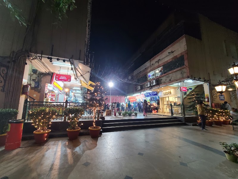 Sameer Qureshi's Kabab Corner ️ - Sameer Qureshi's Kabab Corner ️, CB-70-71, Shopping Mall, Arjun Marg, Block E, DLF Phase 1, Sector 26A, Gurugram, Haryana 122002, India