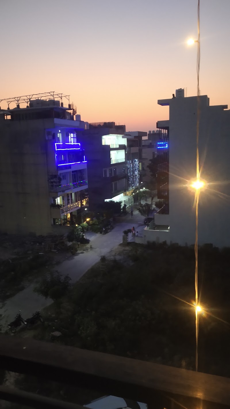 Hotel O by OYO Comfort Residency Near Artemis Hospital - Hotel O by OYO Comfort Residency Near Artemis Hospital Water Works, 1801, Block B1, Sector 57, Gurugram, Haryana 122011, India