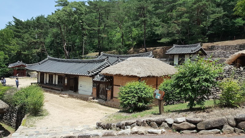 Andong Folk Village