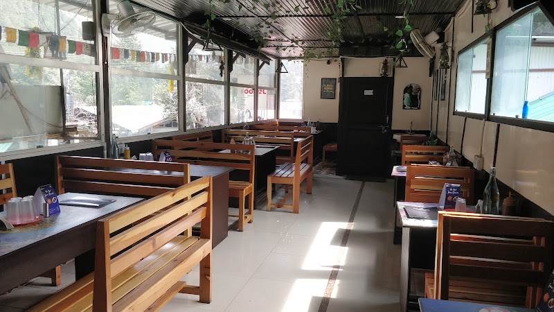Foodol - Foodol Bus Stand, near Kasol, Kasol, Sosan, Himachal Pradesh 175105, India