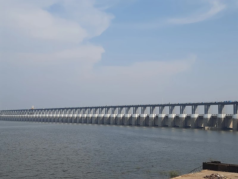 Nellore barrage - Nellore barrage FXCM+3PX, Ranganaykulapet, Nellore, Andhra Pradesh 524001, India