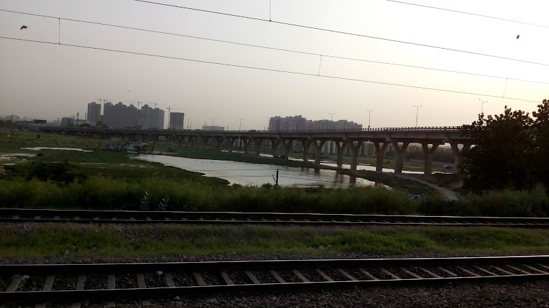 Hindon Eco Park - Hindon Eco Park MC85+2GJ, Islam Nagar, Madhopura, Ghaziabad, Uttar Pradesh 201009, India
