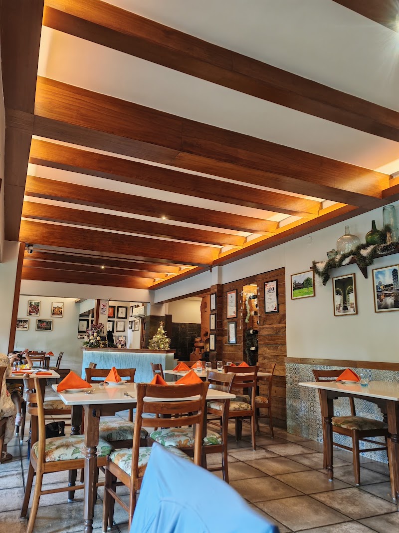 Mum's Kitchen - Mum's Kitchen, 854, FRQ6+756 Martins Building, Dayanand Bandodkar Marg, near Goa Marriott Resort & Spa, Road, Miramar, Panaji, Goa 403001, India