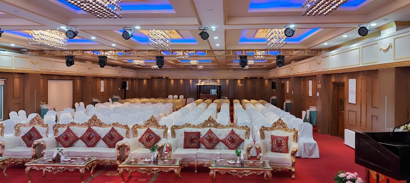 The Zen Ladakh - Best Hotels In Leh |Centrally Heated 5 Star Super Dlx Hotel. - The Zen Ladakh - Best Hotels In Leh |Centrally Heated 5 Star Super Dlx Hotel. Sheldan, Fort Rd, Leh, 194101