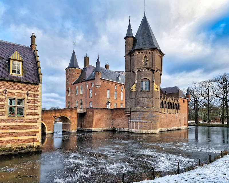 De Pannekoekenbakker - De Pannekoekenbakker Vismarkt 4, 5256 BC Heusden, Netherlands