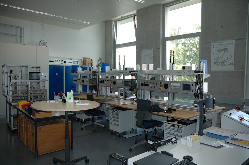 Swissmechanic - Kurszenter Sektion Aargau - Swissmechanic - Kurszenter Sektion Aargau Neuhofstrasse 35, 5600 Lenzburg, Switzerland