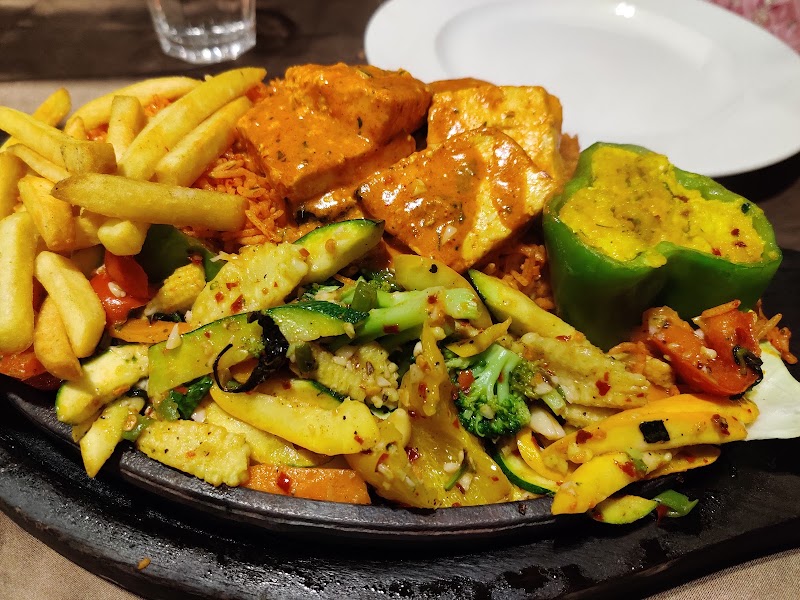 Landmark Veg Fine Dine - Landmark Veg Fine Dine BJ Patel Rd, opp. SNDT College, opp. Ramchandra Lane, Malad, Kanchpada, Malad West, Mumbai, Maharashtra 400064, India
