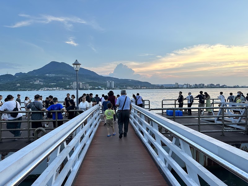 Fisherman’s Wharf - Fisherman’s Wharf, No. 199號, Guanhai Rd, Shalun Village, Tamsui District, New Taipei City, Taiwan 251