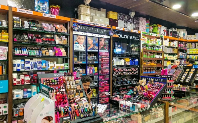 Yuvi shop lasha - Yuvi shop lasha Shop 45 Bandra Market, Link Rd, Bandra West, Mumbai, Maharashtra 400050, India