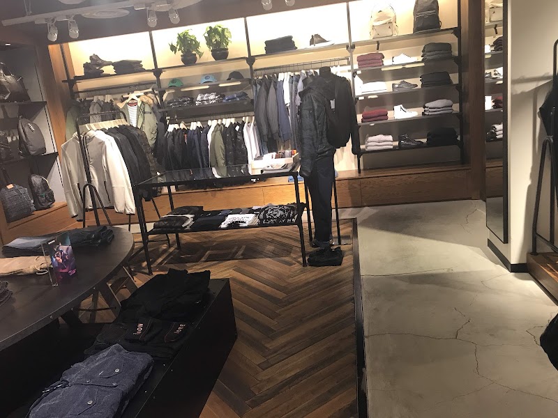 Diesel - Diesel Japan, 〒160-0022 Tokyo, Shinjuku City, Shinjuku, 3-chōme−38−１ ルミネエスト新宿 B2F