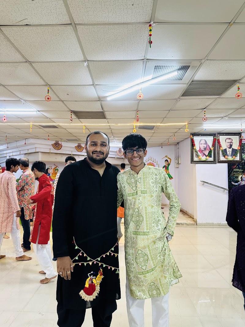 Shree Radhe Garba Group - Shree Radhe Garba Group, 2nd Floor, Adarsh Bhavan, Shree Mata Vaishnodevi Dharmarth Hospital, Bhatar Rd, near Uma Bhawan, Bhatar, Athwa, Surat, Gujarat 395007, India