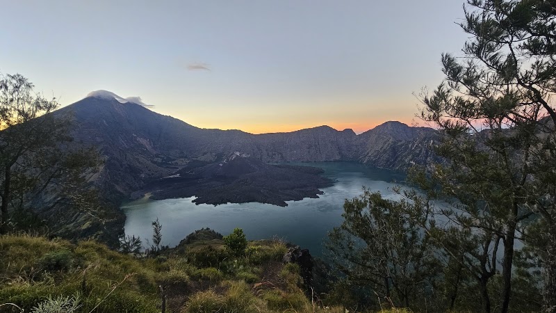 Around Rinjani - Around Rinjani, Jl. Pariwisata Senaru Desa Senaru, Dusun, Tumpang Sari, Kec. Bayan, Kabupaten Lombok Utara, Nusa Tenggara Bar. 83354, Indonesia