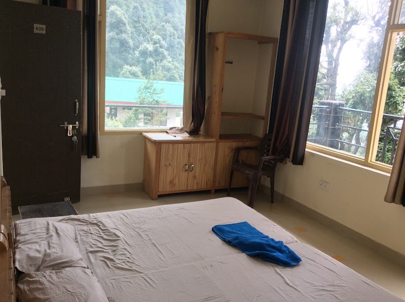 Oasis Guest House Bhagsu (D'Shala) - Oasis Guest House Bhagsu (D'Shala) Upper, 68XJ+WV3, Bhagsu Nag, Dharamshala, Himachal Pradesh 176216, India