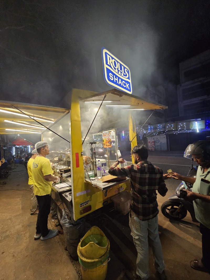 Rolls Shack Shawarma - Rolls Shack Shawarma, Vattiyoorkavu, Pandits Colony Extension, Kowdiar, Thiruvananthapuram, Keralam 695013, India
