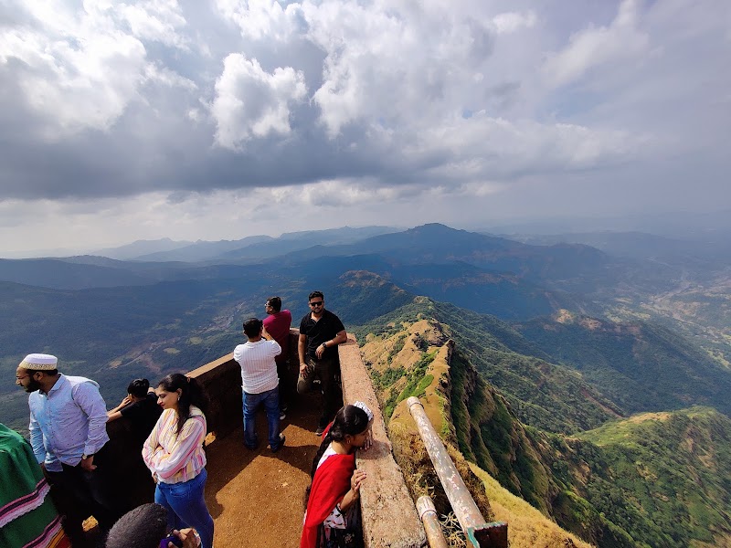 Elphinstone Point - Elphinstone Point, XJ7H+H35, Satara, Old Mahabaleshwar, Maharashtra 412806, India