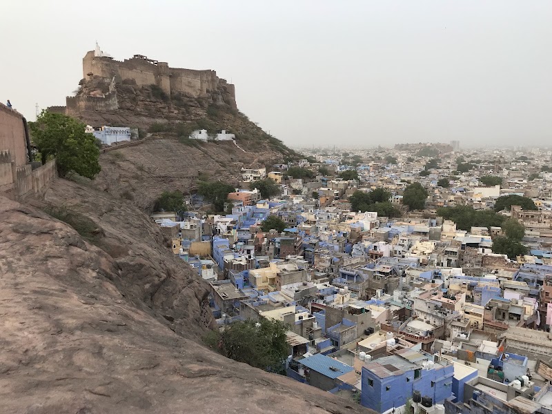 JODHPUR WALKING TOURS - JODHPUR WALKING TOURS Fateh Pol Road, juni mandi , Sodagaran Mohalla, Jodhpur, Rajasthan342001, Fateh Pol Rd, Outside Chandpol Gate, Police Station, Kabir Nagar, Jodhpur, Rajasthan 342024, India