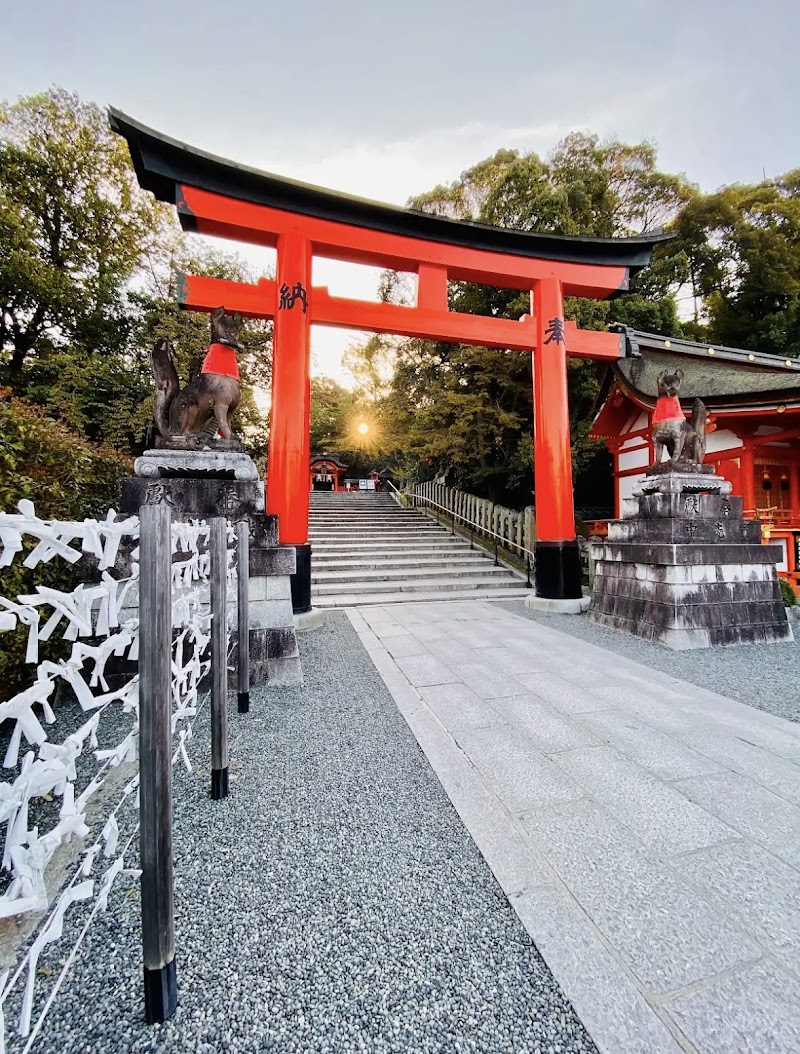 Fushimi Inari Taisha - Fushimi Inari Taisha 68 Fukakusa Yabunouchichō, Fushimi Ward, Kyoto, 612-0882, Japan