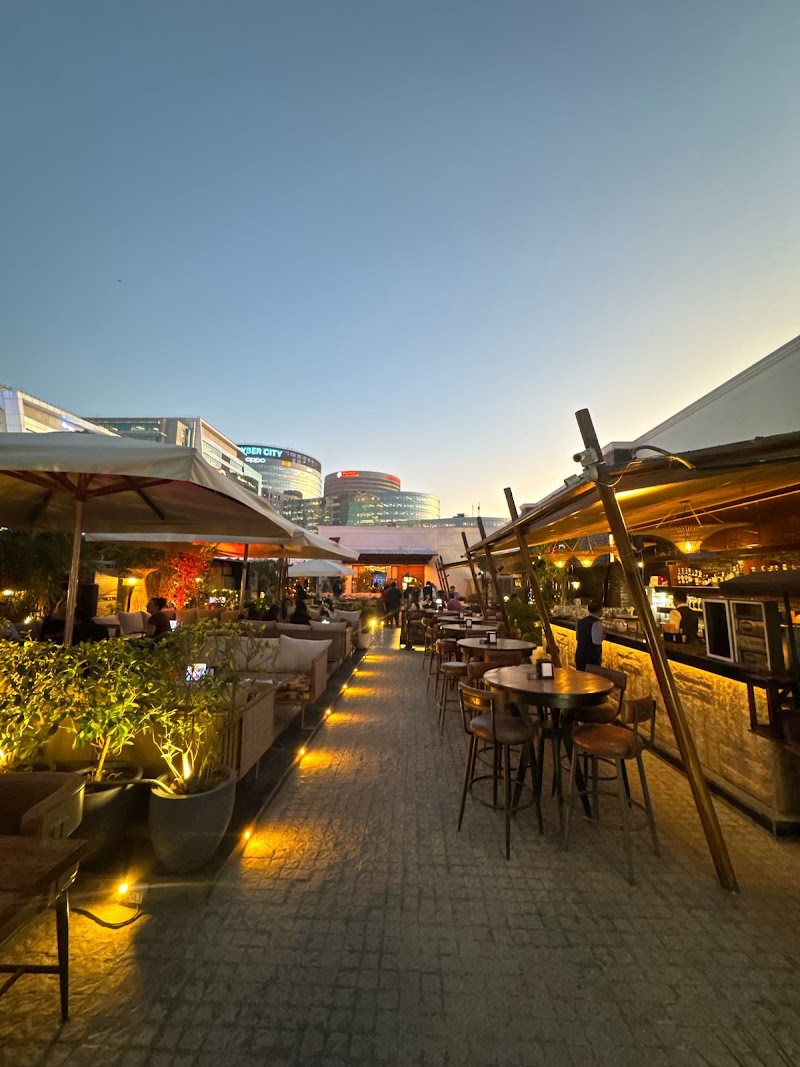 Soi 7 - Soi 7 Cyberhub 205 To 209, Cyber Hub, DLF Cyber City, DLF Phase 2, Sector 24, Gurugram, Haryana 122002, India