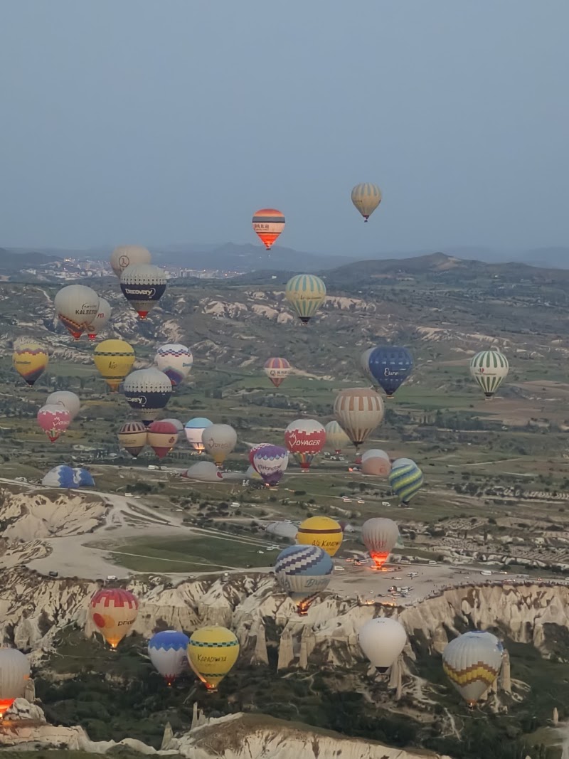 Cappadocia Balloon Flights - Cappadocia Balloon Flights, No:1, İsali - Gaferli - Avcılar, Kağnı Yolu Sk., 50180 Göreme/Nevşehir Merkez/Nevşehir, Türkiye
