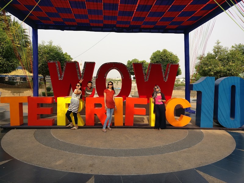Worlds of Wonder - Worlds of Wonder Gate No. 11, Maharaja Agrasen Marg, opposite to Gardens Galleria Mall, near The great india place mall, Sector 38, Noida, Uttar Pradesh 201303, India