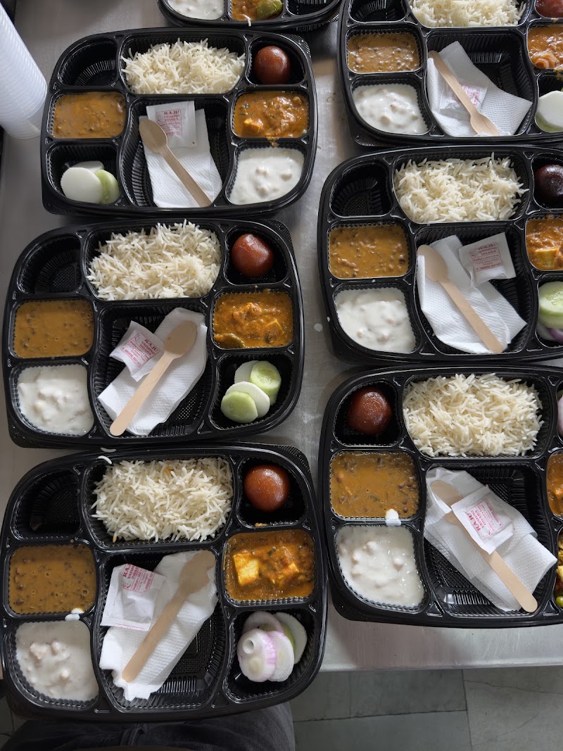 Raju Vaishno Dhaba - Raju Vaishno Dhaba Deep Plaza Complex, 513/18, opp. DISTRICT COURT, Civil Lines, Gurugram, Haryana 122001, India