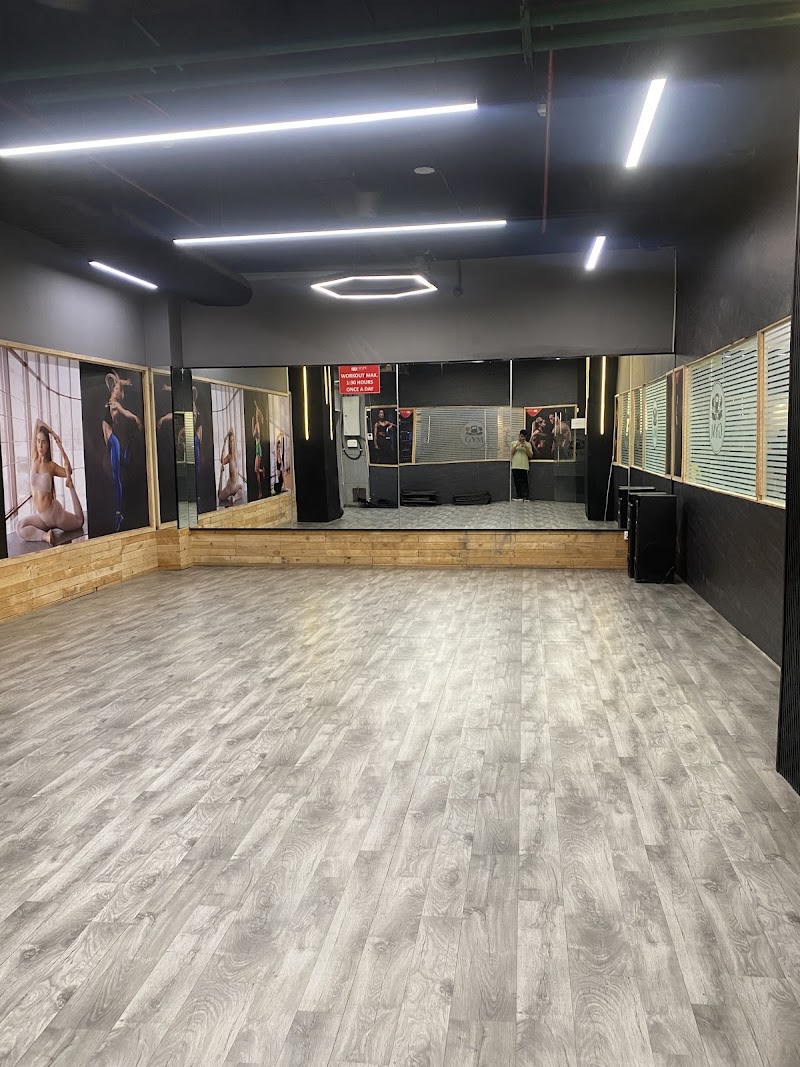 Hype The Gym Sector 70 - Hype The Gym Sector 70 1st Floor, Tapsya Mall, Sector 70, Gurugram, Haryana 122101, India