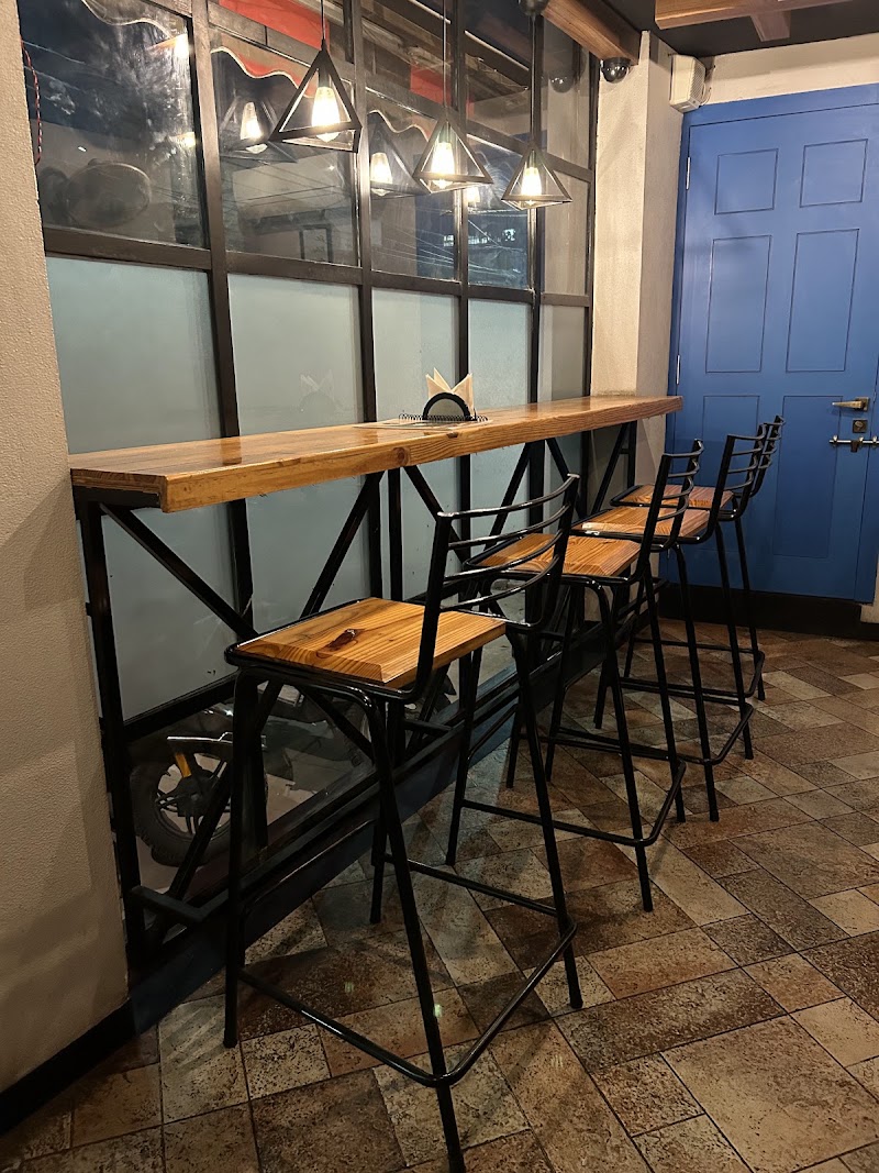 Your Own Brew cafe - Your Own Brew cafe 17, S Rajmohalla, Raj Mohalla South, Raj Mohalla, Indore, Madhya Pradesh 452002, India