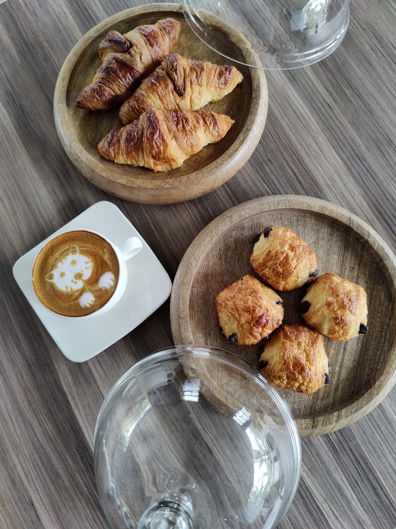 Cafe Grey by Dongle & Co - Cafe Grey by Dongle & Co 3rd Floor, No, 421/J, Shri Krishna Temple Rd, Indira Nagar 1st Stage, Stage 1, Indiranagar, Bengaluru, Karnataka 560038, India