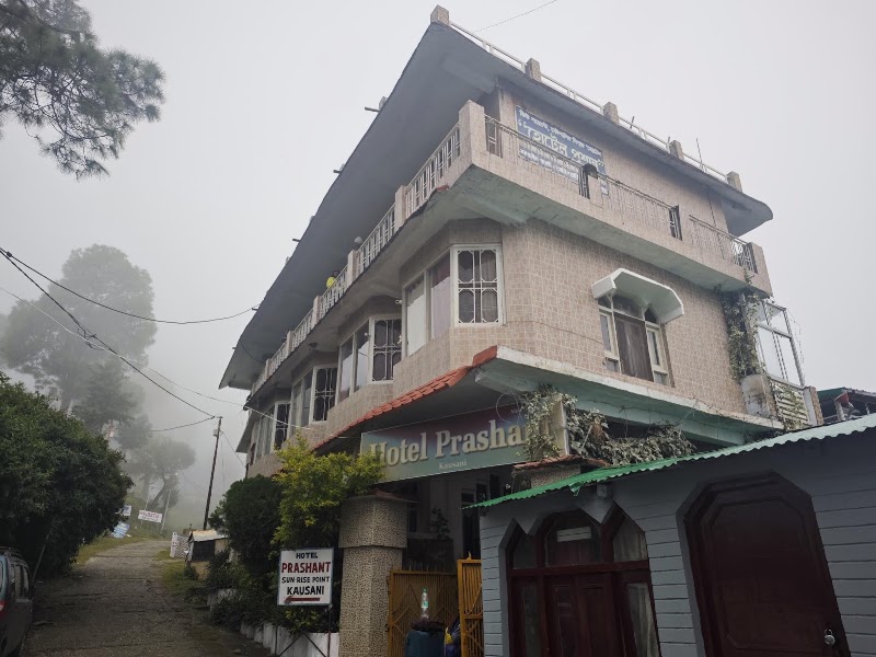 Hotel Prashant - Hotel Prashant, RJV2+Q39, Kausani, Uttarakhand 263639, India