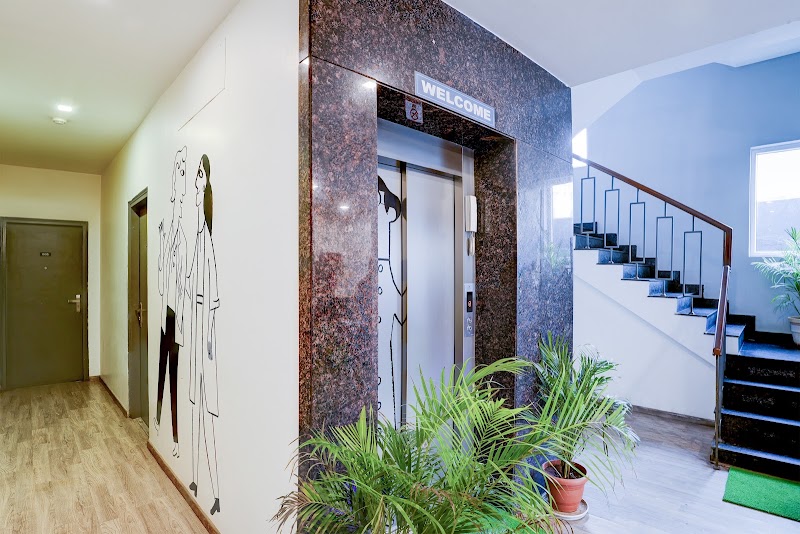 Super Townhouse by OYO Ulsoor Near Halasuru Metro Station - Super Townhouse by OYO Ulsoor Near Halasuru Metro Station, 90, New Municipal.9, Old Madras Road swamy Near Halasuru Metro Station HOTEL, Metro Station, Vivekanada Road, near Halasuru, Halasuru, Dodakattappa, Hotel, Bengaluru, Karnataka 560008, India