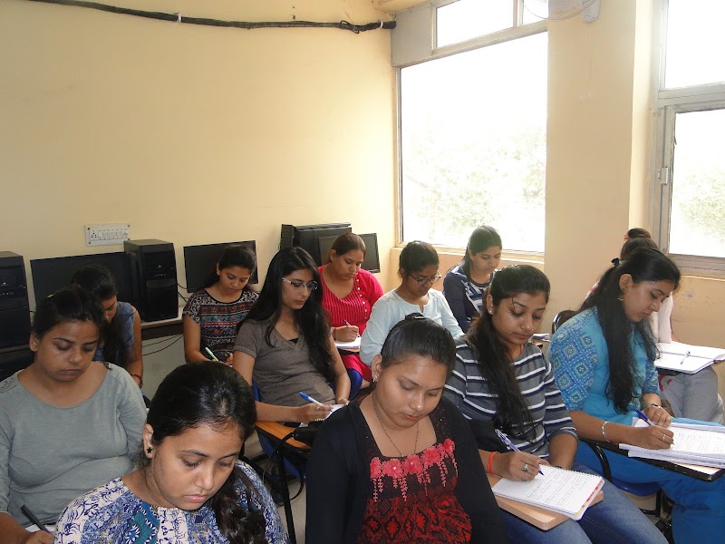 Advance UGC-NET Coaching Institute (AUNCI) - Advance UGC-NET Coaching Institute (AUNCI) 3rd Floor, B-41, Gurunanak Pura, near Sagun Sweets, Veer Savarkar Block, Block B, Laxmi Nagar, Delhi, 110092, India