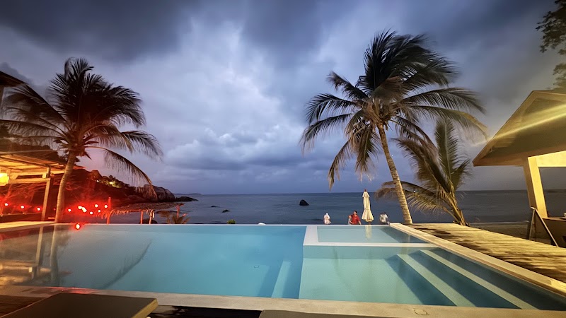 Silver Beach - Silver Beach, 124 F3H8+4G2, 4, Tambon Maret, Amphoe Ko Samui, Chang Wat Surat Thani 84310, Thailand
