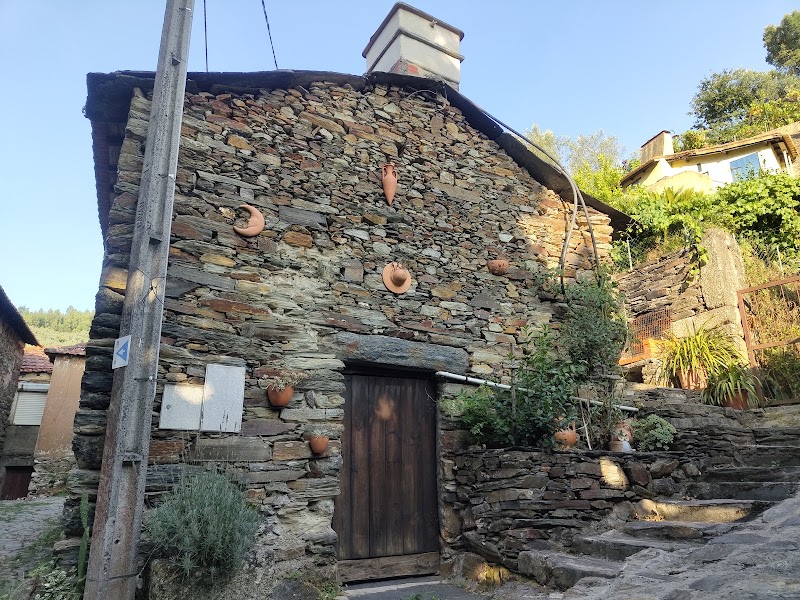 Aldeia de Xisto de Midões - Aldeia de Xisto de Midões Midões, 4550 Castelo de Paiva, Portugal