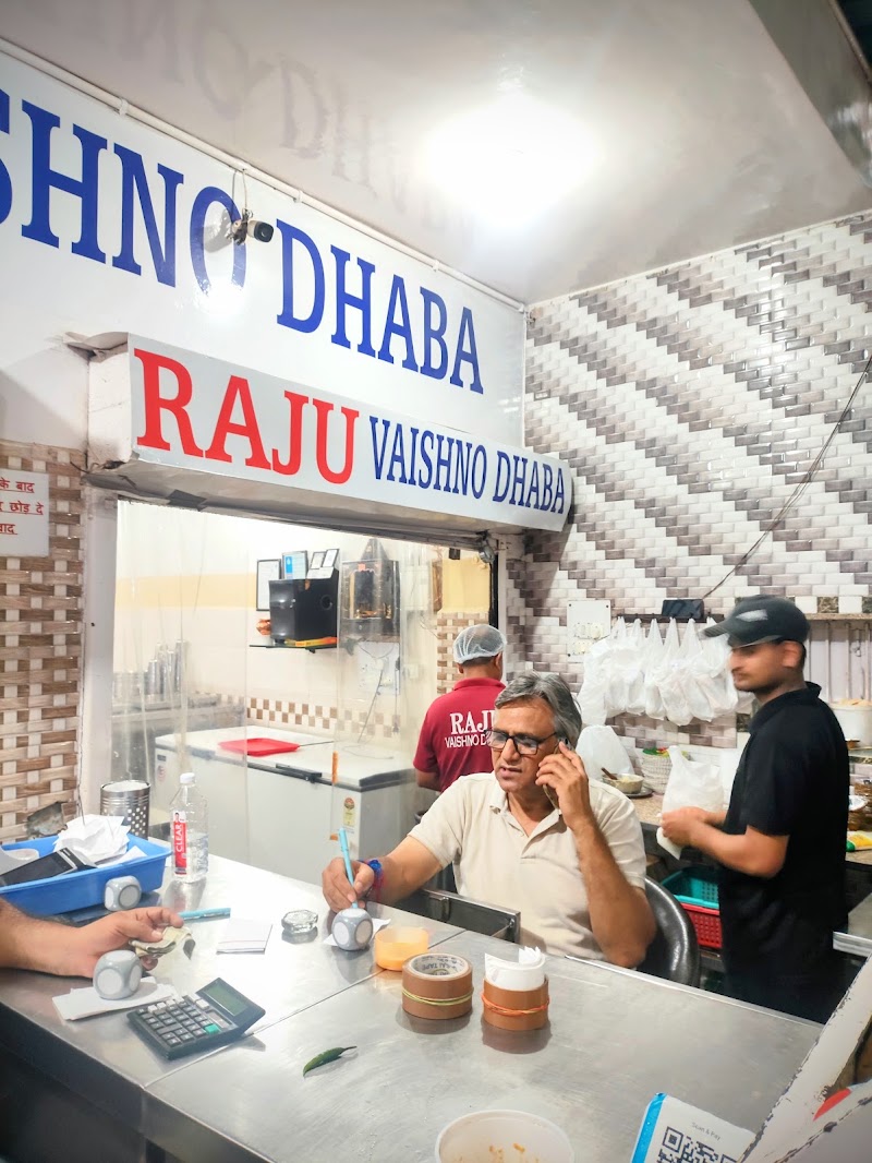 Raju Vaishno Dhaba - Raju Vaishno Dhaba Deep Plaza Complex, 513/18, opp. DISTRICT COURT, Civil Lines, Gurugram, Haryana 122001, India