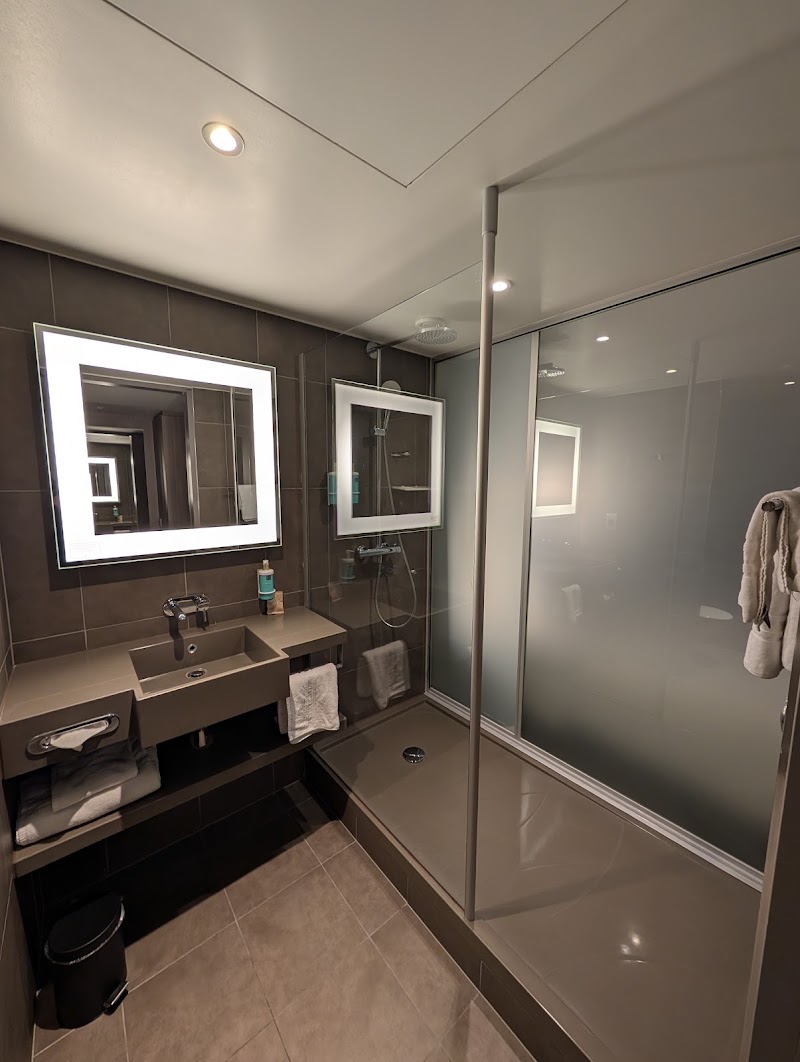 Novotel London Tower Bridge - Novotel London Tower Bridge 10 Pepys St, London EC3N 2NR, UK