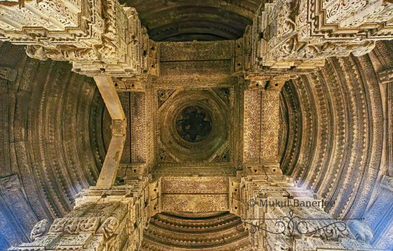Sahasrabahu Twin Temples - Sahasrabahu Twin Temples Fort Campus, Near Post Office, 65FC+F46, Gwalior Fort, Gwalior, Madhya Pradesh 474008, India