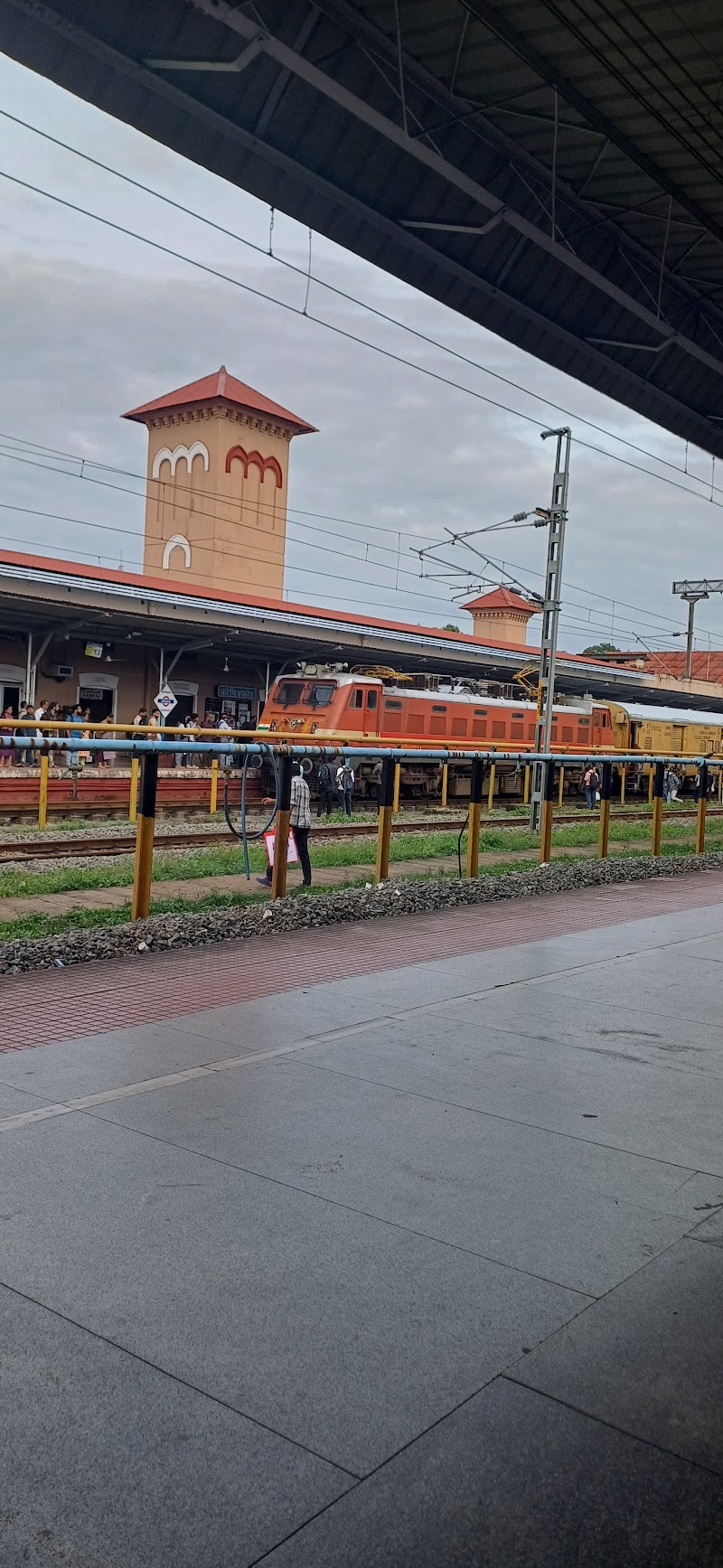 CLT Platform No - 4 - CLT Platform No - 4, 6QWJ+H58, Main, Palayam, Kozhikode, Keralam 673001, India