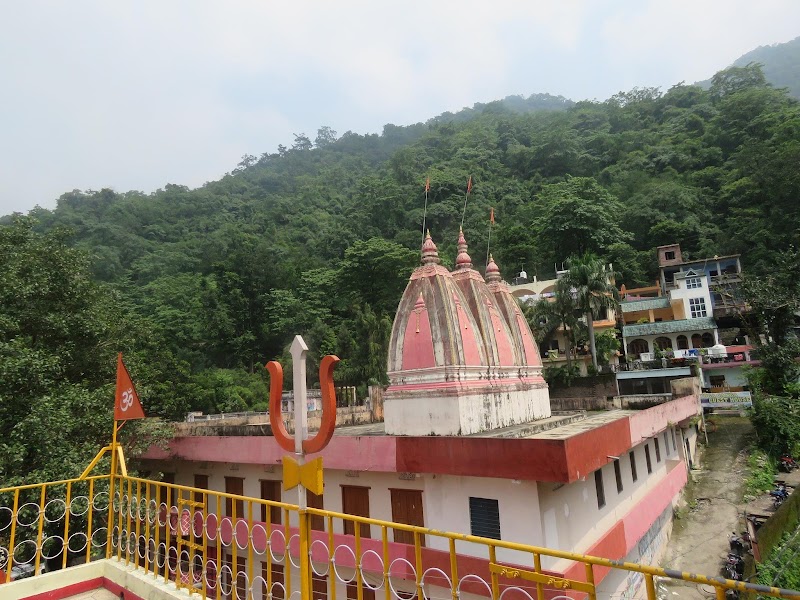 Trayambakeshwar Temple, Rishikesh - Trayambakeshwar Temple, Rishikesh Shiv chowk, near trimbakeshwar temple, Laxman Jhula, Rishikesh, Jonk, Uttarakhand 249302, India