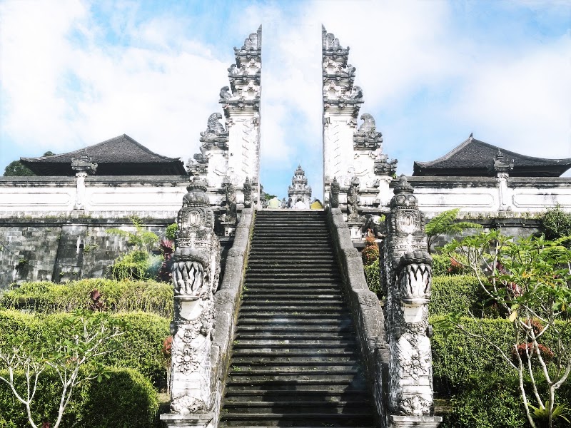 Penataran Agung Lempuyang Temple - Penataran Agung Lempuyang Temple JJ5H+GQF, Jl. Pura Telaga Mas Lempuyang, Tri Buana, Kec. Abang, Kabupaten Karangasem, Bali 80852, Indonesia
