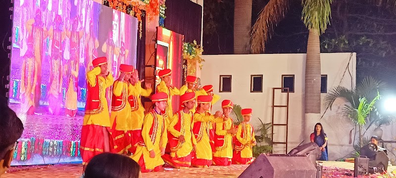 DESTINATION ENGLISH MEDIUM SCHOOL, PENDRI BRANCH, JANJGIR - DESTINATION ENGLISH MEDIUM SCHOOL, PENDRI BRANCH, JANJGIR, XJW2+G3, Janjgir, Chhattisgarh 495668, India