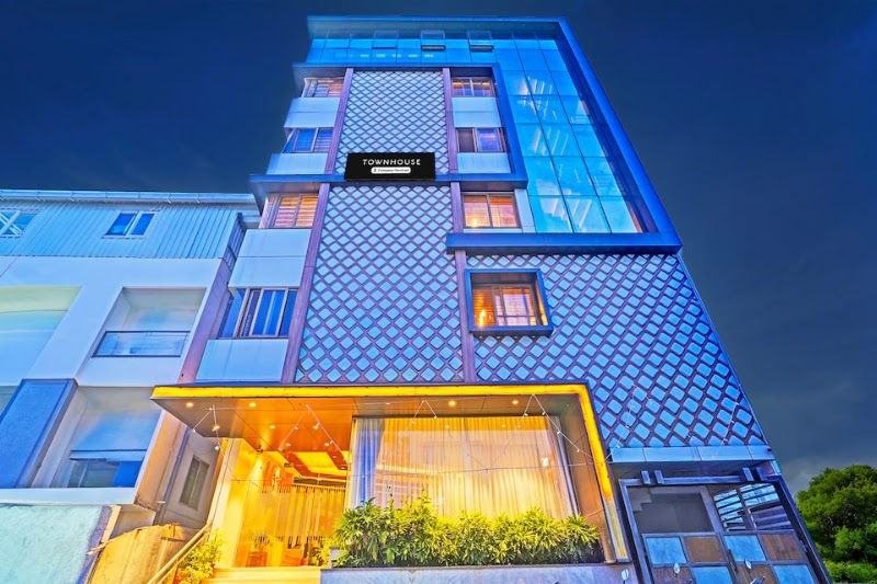Townhouse by OYO Indiranagar Formerly Leela Park Domlur - Townhouse by OYO Indiranagar Formerly Leela Park Domlur, Amar Jyothi HBCS Layout, Plot No 366, Krishna Reddy Layout, Amarjyoti Layout, Domlur, Bengaluru, Karnataka 560008, India