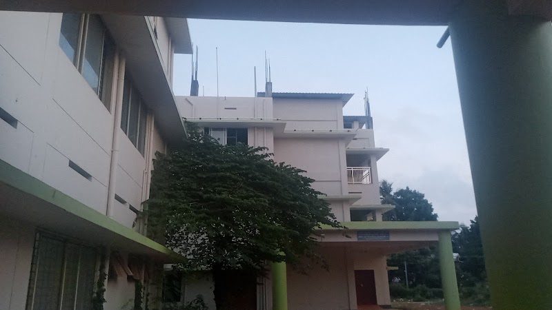 Perry Road Masjid - Perry Road Masjid, 32, Perry Cross Rd, Bandra West, Mumbai, Maharashtra 400050, India