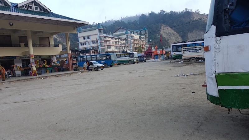 HRTC Bus Stand Dharampur - HRTC Bus Stand Dharampur, RQ36+6M3, Dharampur, Himachal Pradesh 175040, India