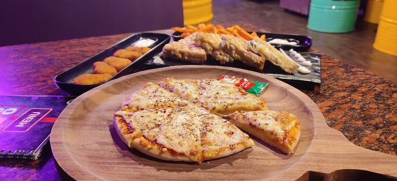 Cafe retroo - (saibaba colony) - Cafe retroo - (saibaba colony) 2nd floor, 191/3-4, Raja Annamalai Rd, Jawahar Nagar, Saibaba Colony, Coimbatore, Tamil Nadu 641011, India