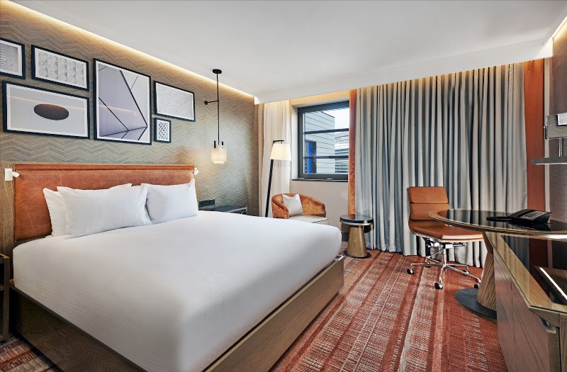 Hilton London Tower Bridge - Hilton London Tower Bridge, 5 More London Pl, Tooley St, London SE1 2BY, UK