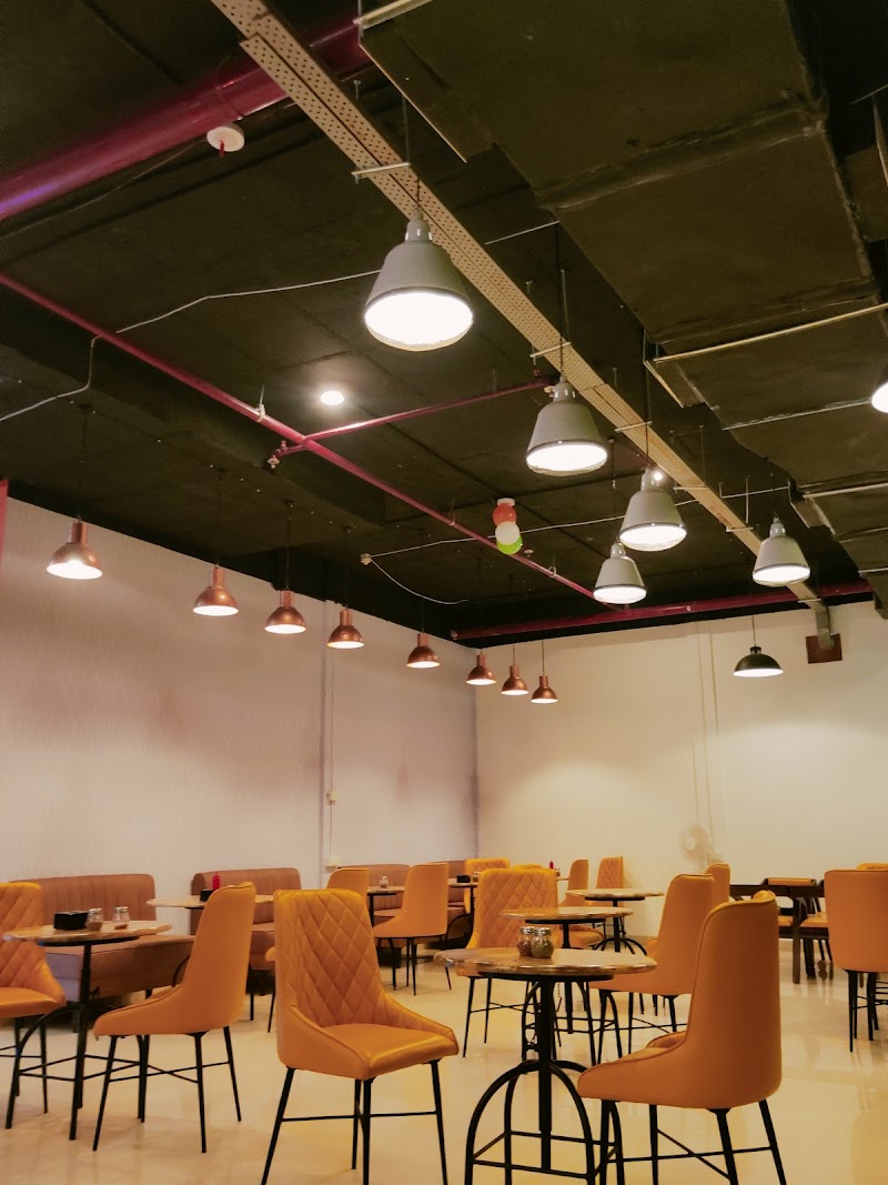 FROOZO - FROOZO Reliance mall Plot No 7 Dist, 3, Pali Rd, Saraswati Nagar, Surya Colony, Jodhpur, Rajasthan 342001, India